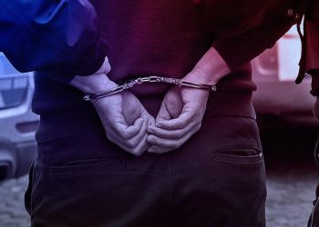 Mersin’de markette çocuğa şiddet uygulayan zanlı tutuklandı