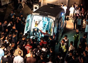 İtfaiye aracının sepetiyle duvar arasında sıkışan uzman çavuş yaşamını yitirdi