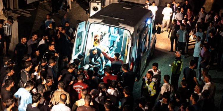 İtfaiye aracının sepetiyle duvar arasında sıkışan uzman çavuş yaşamını yitirdi