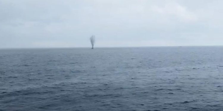 Hopa açıklarında bulunan insansız deniz aracı kontrollü imha edildi