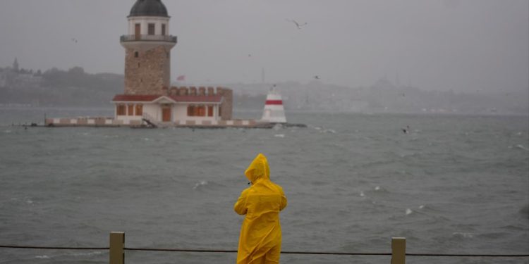 İstanbul için fırtına uyarısı