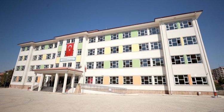 Deprem sonrası yeniden inşa edilen Malatya’da eğitim altyapısı güçleniyor