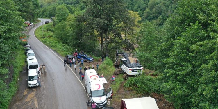 Giresun’da selde kaybolan kişinin cansız bedeni Trabzon’da bulundu