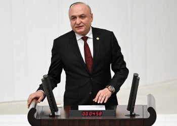 Yeni Parti Gaziantep Milletvekili Meriç bıçaklı saldırıda yaralandı