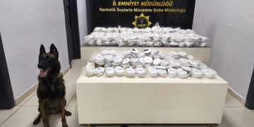 Mersin’de uyuşturucu operasyonu: 3 kilo 490 gram kokain ele
