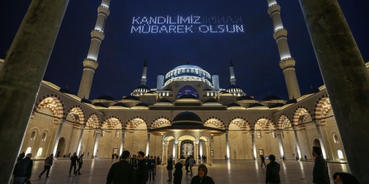 Mevlid Kandili bugün idrak edilecek