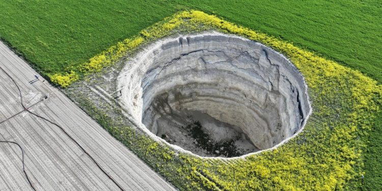 Konya Kapalı Havzası’nda 739 obruk tespit edildi