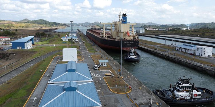 Panama Kanalı, açılışının 112. yıl dönümünde dünya ekonomisindeki önemini koruyor