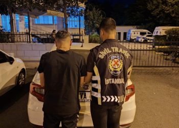Trafikte bıçakla dehşet saçan sürücüye 180 bin lira ceza