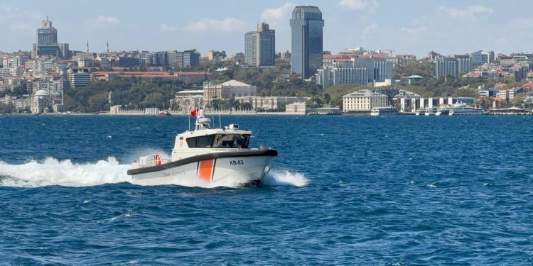 Sahil Güvenlik ekipleri 2 bin 257 kişiyi kurtardı