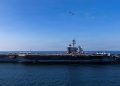 USS Lincoln, Orta Doğu'daki uzun süreli görevinden sonra ABD'ye dönüyor