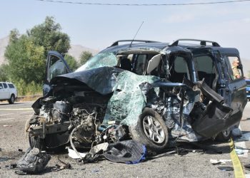 Van’da 2 araç çarpıştı: 2 ölü