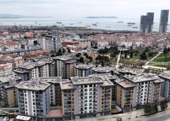 Zeytinburnu’nda kentsel dönüşüm seferberliği: 67 bina “Yarısı Bizden” ile dönüşüyor