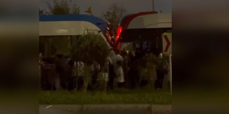 Zeytinburnu’nda iki tramvay çarpıştı