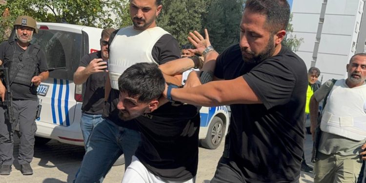 El bombası ve tabancayla polise direnen firari hükümlü yakalandı