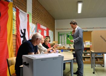 Almanya’da iki eyalet sandık başında: Elif Eralp’i aday gösteren Sol Parti önde