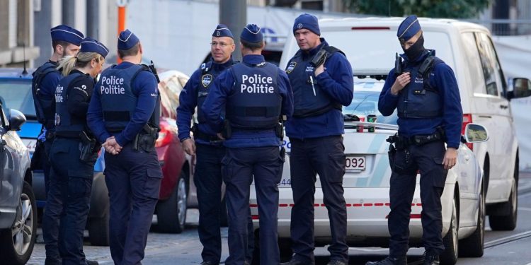 Brüksel’de öğrenciler eğitim ücretlerindeki artışı protesto etti