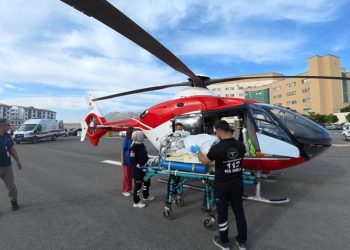 Ambulans helikopter kalp hastası bebek için havalandı