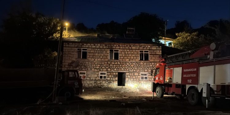 Elazığ’da ev yangını: Karı koca hayatını kaybetti