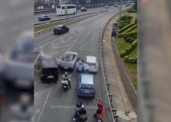 Trafikte kavga eden 3 sürücüye ceza yağdı