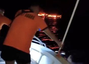 Filipinler’de yolcu feribotunda çıkan yangın sonucu 5 kişi öldü, 87 kişi kayboldu