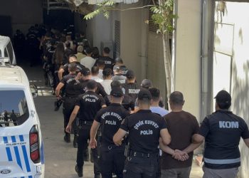 Gaziantep’te suç örgütüne yönelik operasyonda 18 tutuklama