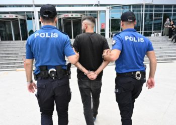 FETÖ’nün izdivaç ağı deşifre edildi: 9 şüpheli yakalandı