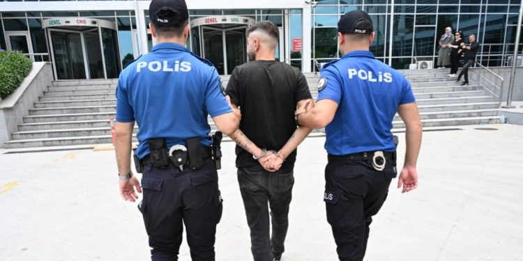 FETÖ’nün izdivaç ağı deşifre edildi: 9 şüpheli yakalandı