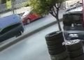 Güngören’de otomobilin takla atma anı kameraya yansıdı