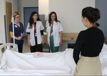 3 yaşındaki çocuğun midesinden 21 parça mıknatıslı top çıkarıldı