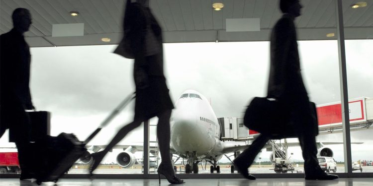 9 Avrupa ülkesi, havalimanlarındaki kaosun ardından girişçıkış sistemini erteledi