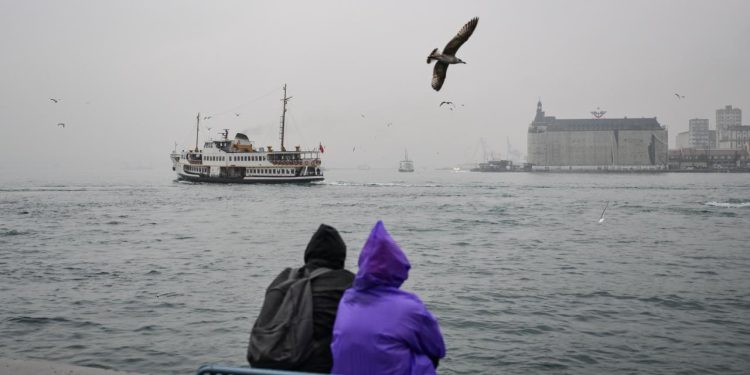 İstanbul’da kuvvetli yağış ve fırtına uyarısı