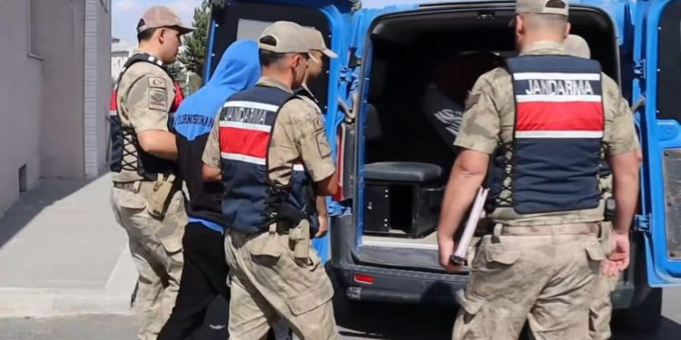 35 ilde zehir tacirlerine operasyon: 172 şüpheli tutuklandı