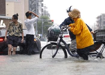 Tokyo’da rekor yağış: 35 gün aralıksız yağmur yağdı