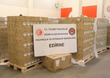 Kapıkule Gümrük Kapısı’nda 79 bin adet kaçak ürün ele geçirildi