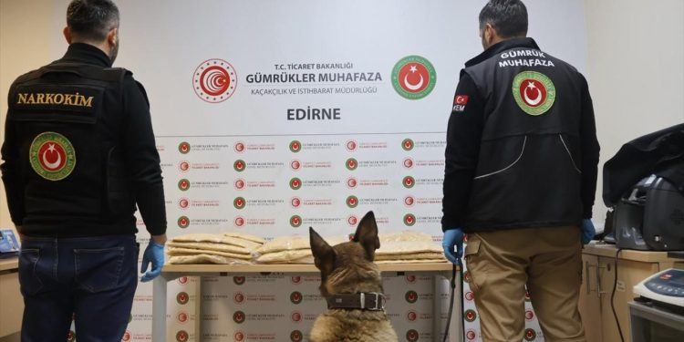 Kapıkule’de 50 kilogram uyuşturucu ele geçirildi