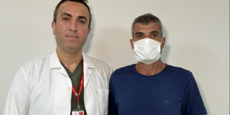 Akciğerinden kemik çıktı, “kemiği seven biriyim, şaşırtmadı” dedi