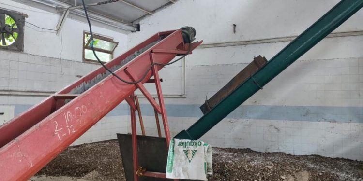 Onaysız üretime geçit yok: 3 ton et-kemik unu imha edildi