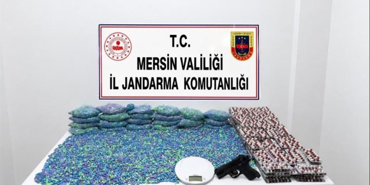 Mersin’de 64 bin 175 uyuşturucu hap ele geçirildi