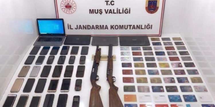Muş merkezli yasa dışı bahis operasyonu: 16 şüpheli tutuklandı