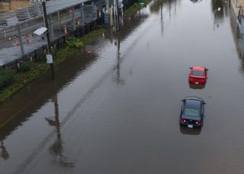 ABD’nin New Jersey eyaleti sular altında kaldı