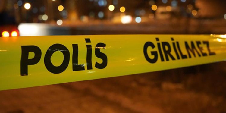 Antalya’da bir kişi eşini ve ailesini silahla öldürdü