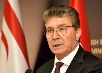 Başbakan Üstel’den ABD’nin silah ambargosu kararına tepki