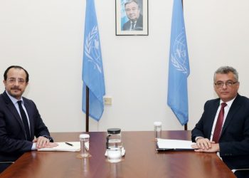 Liderlerin görüşmesi başladı