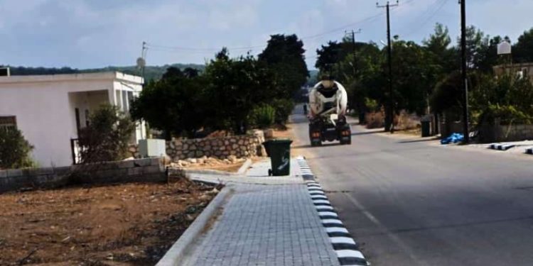 Gelincik köyünde altyapı çalışmaları sürüyor