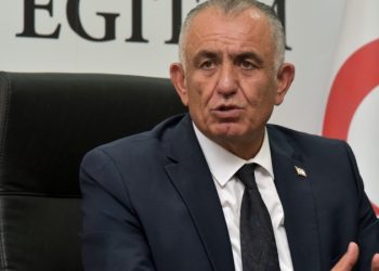 Çavuşoğlu: DAÜ’de münhal ve istihdam talebi olduğu iddiaları gerçeği yansıtmıyor