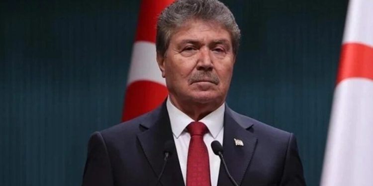 Üstel: Acının yükünü taşıyan insanlarımızı hak arama mücadelesinde de yalnız bırakmıyoruz