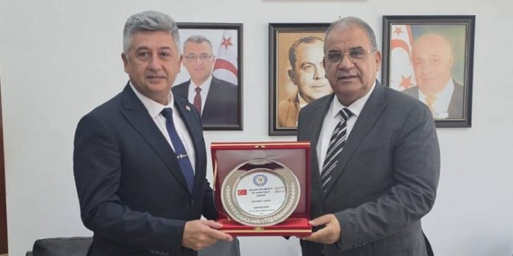 Balaban’dan Bakan Sucuoğlu’na nezaket ziyareti