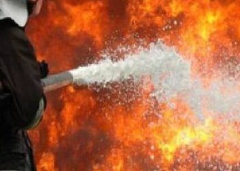 Girne’de iki ayrı yangın: Restoran mutfağı ve seyir halindeki araçta hasar oluştu