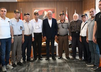 Güzelyurt Belediye Başkanı Mahmut Özçınar, Kıbrıs gazileri ile görüştü